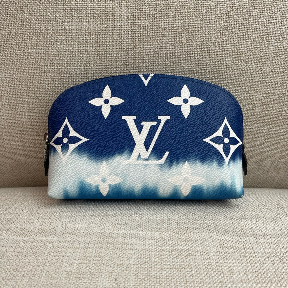 Louis Vuitton Pochette Cosmetic Bag Escale Bleu